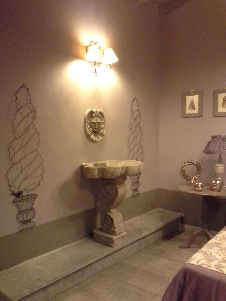 Residenza Teodorico Re B&B Viterbo Zewnętrze zdjęcie